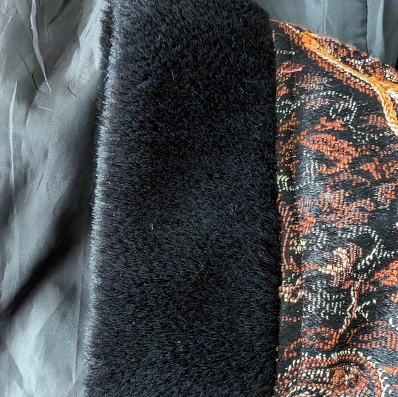 Embroidered Statement Jacket - Picture 6 of 6